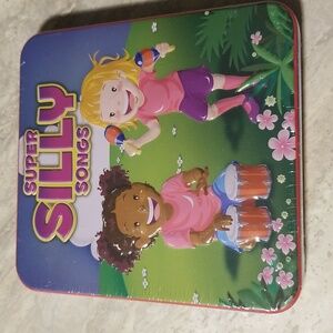 Sealed 2 cd set Super Silly songs